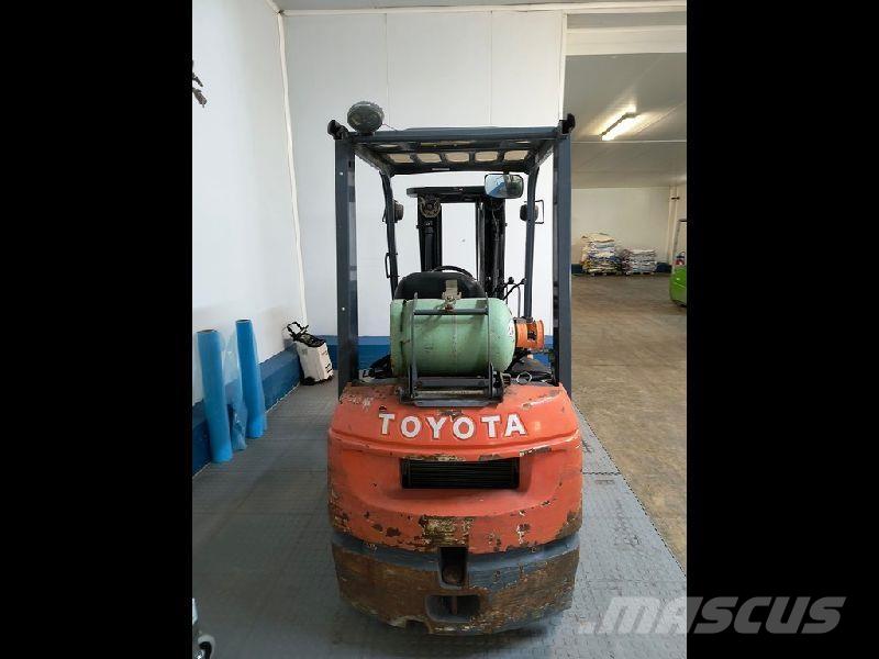 Toyota 7FGF18 Anyagmozgatás - Egyebek