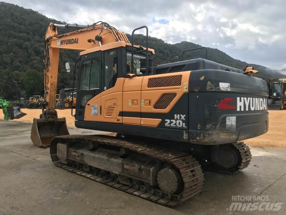 Hyundai HX220L Lánctalpas kotrók