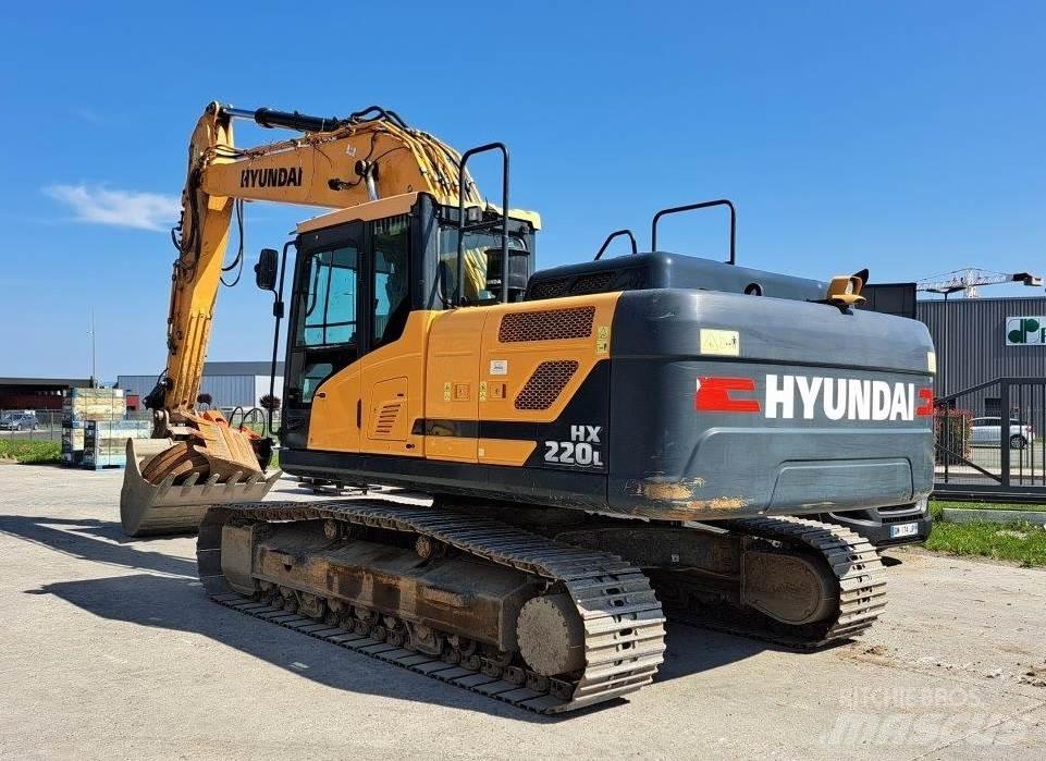 Hyundai HX220L Lánctalpas kotrók