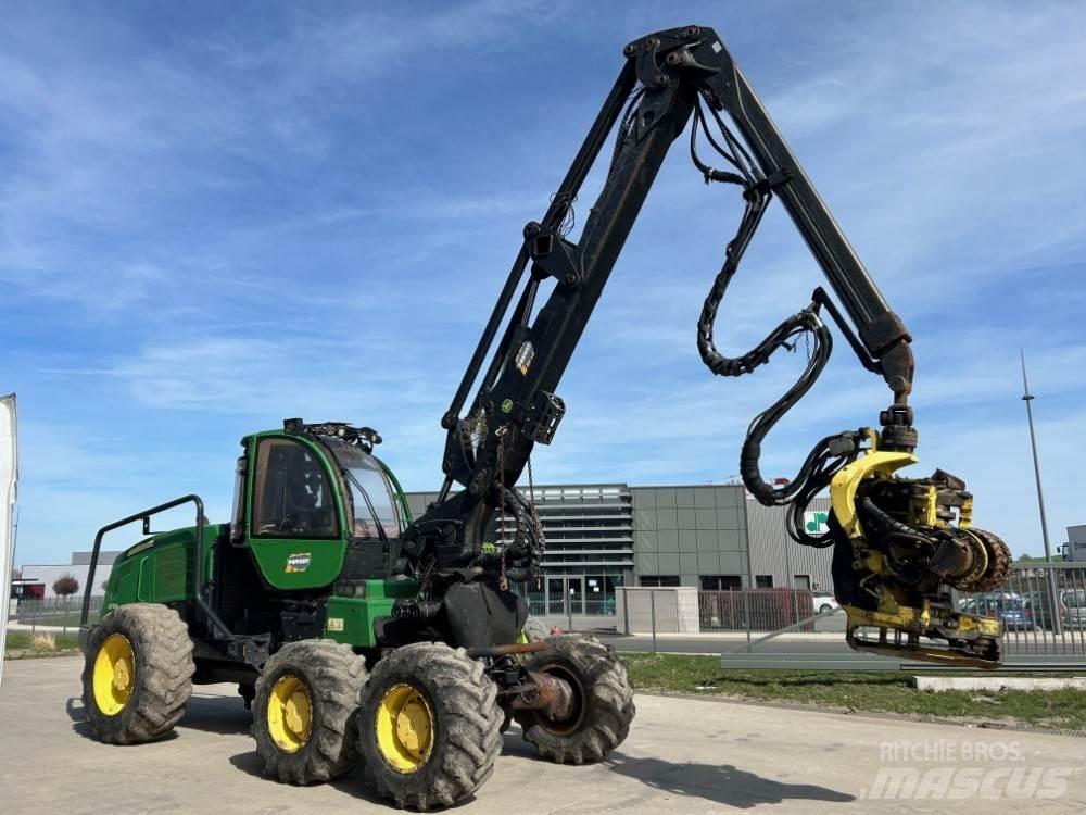 John Deere 1270E Döntő-rakásolók
