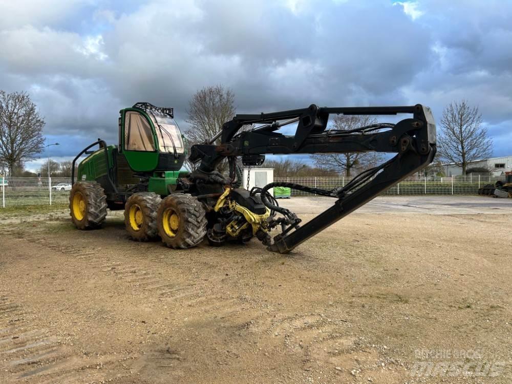 John Deere 1270E Döntő-rakásolók