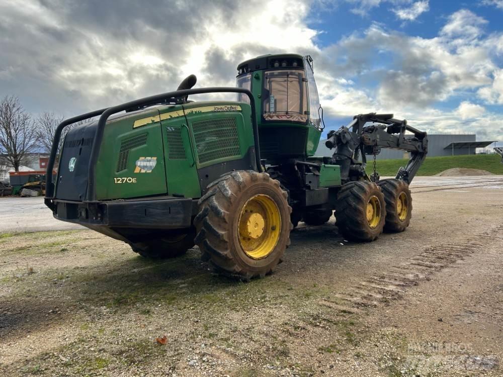 John Deere 1270E Döntő-rakásolók