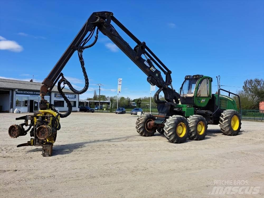 John Deere 1270E Döntő-rakásolók