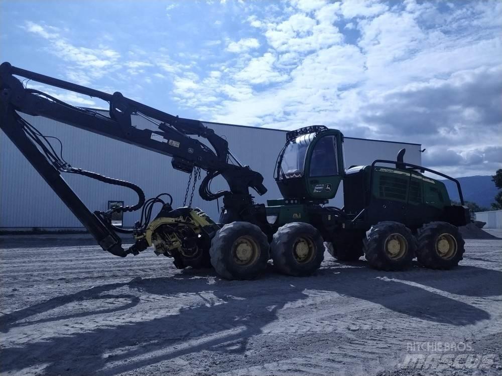 John Deere 1270G Döntő-rakásolók
