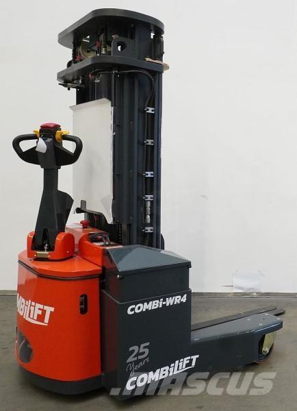 Combilift WR4 Tolóoszlopos négyutas targonca