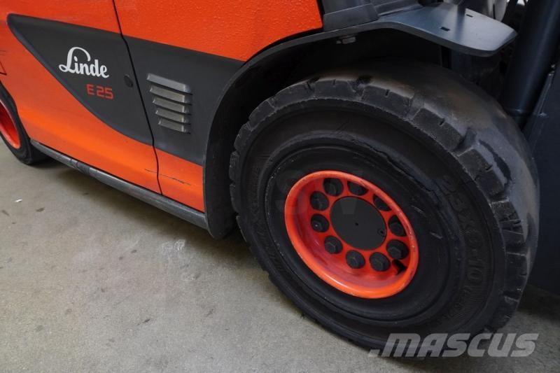 Linde E 25 387 Elektromos targoncák
