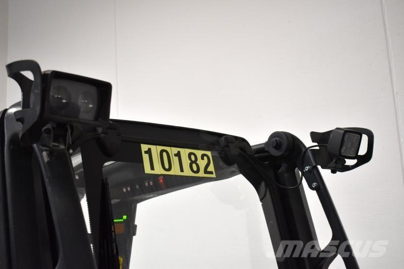 Linde E 30 387 Elektromos targoncák