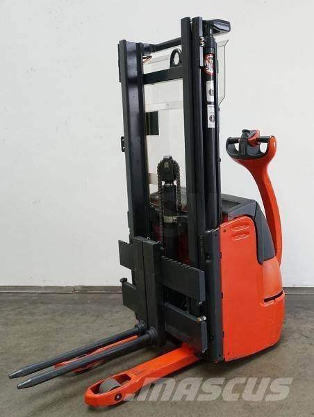 Linde L 10 379 Elektromos gyalogkíséretű targoncák