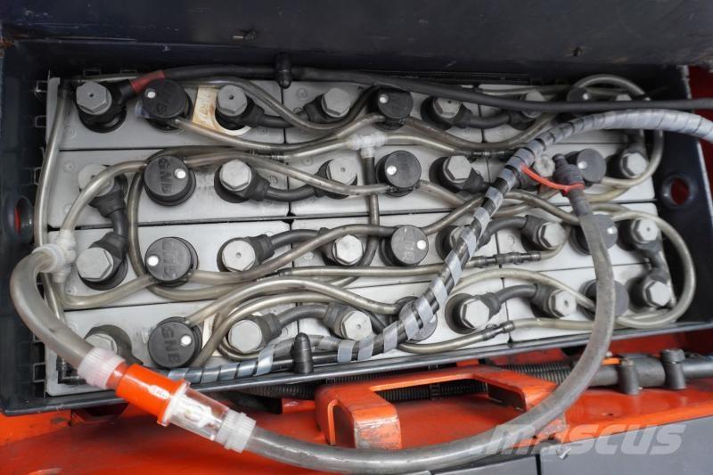 Linde L 14 372 Elektromos gyalogkíséretű targoncák