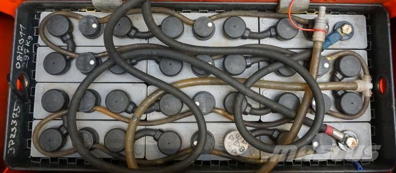 Linde T 30 131 Alacsony emelőkocsi