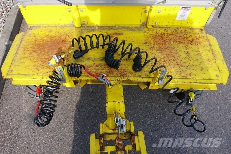 Pefra 4000 Platós / Ponyvás pótkocsik