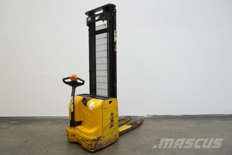 Yale MS12AC Elektromos gyalogkíséretű targoncák