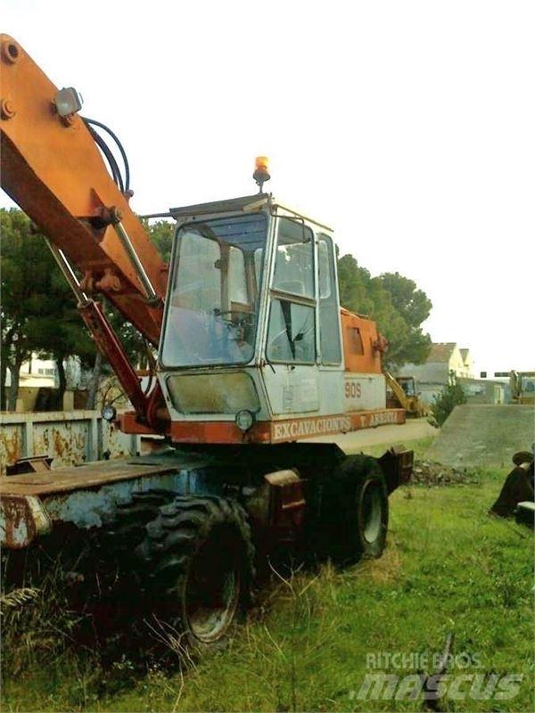  GURIA  90 Gumikerekes kotrók