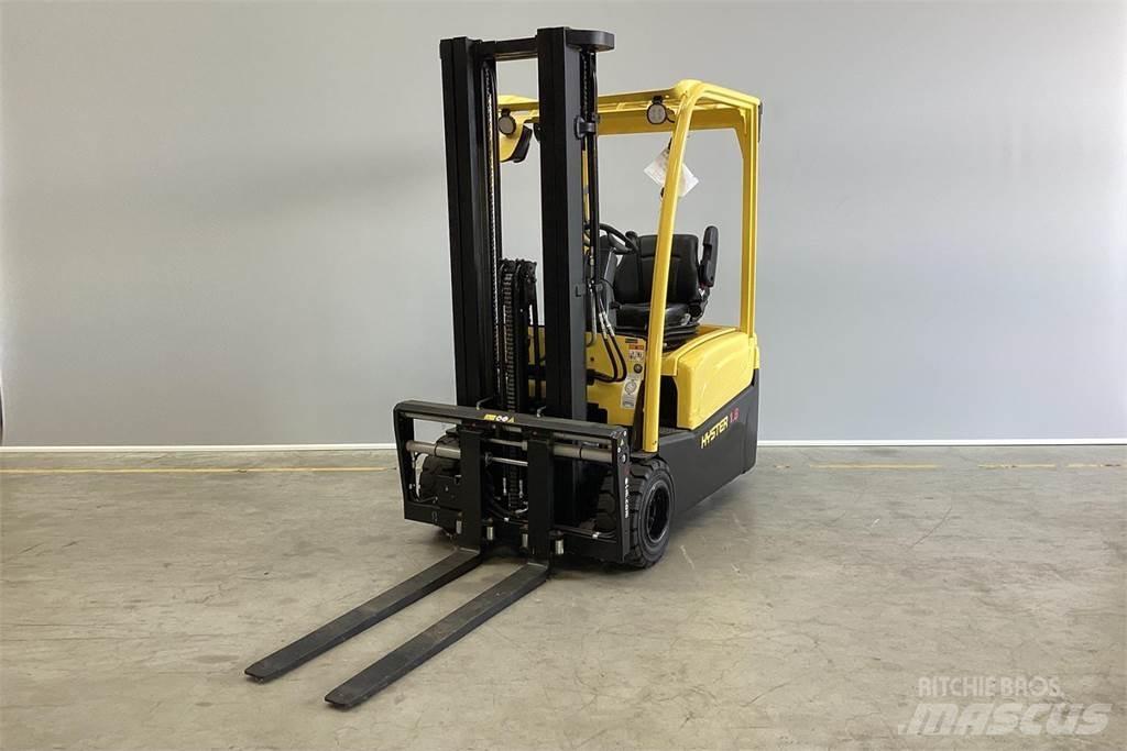 Hyster J1.8XNT Elektromos targoncák