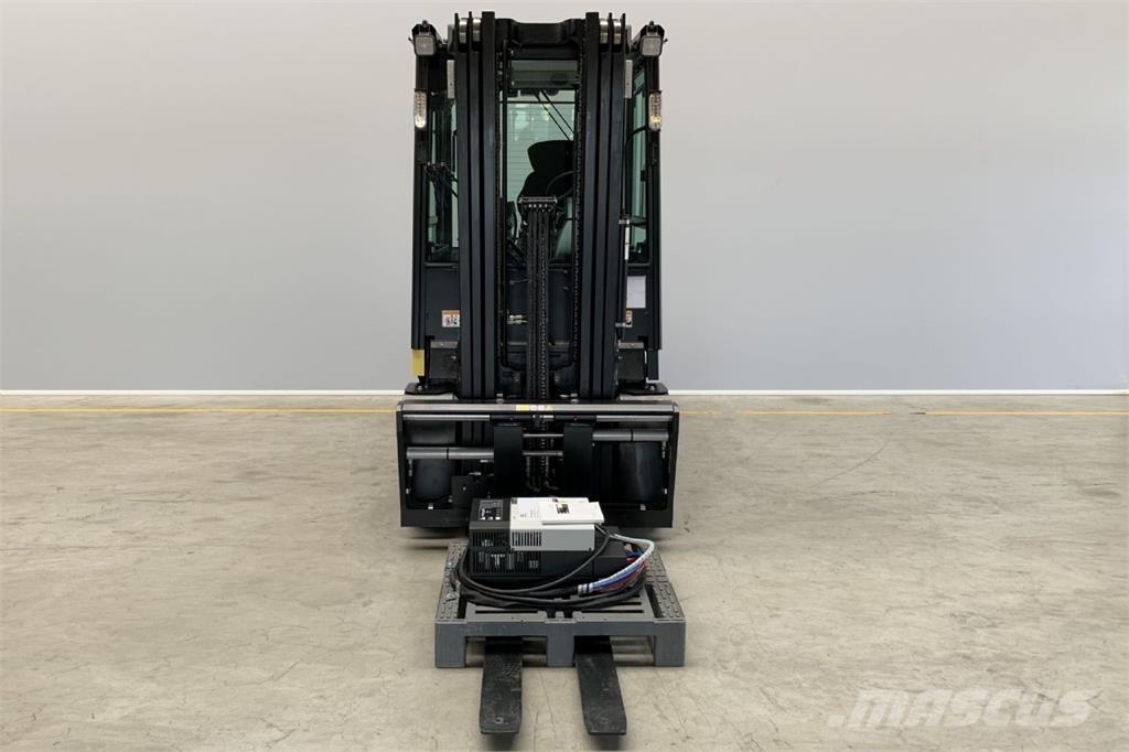 Hyster J2.50XN Elektromos targoncák