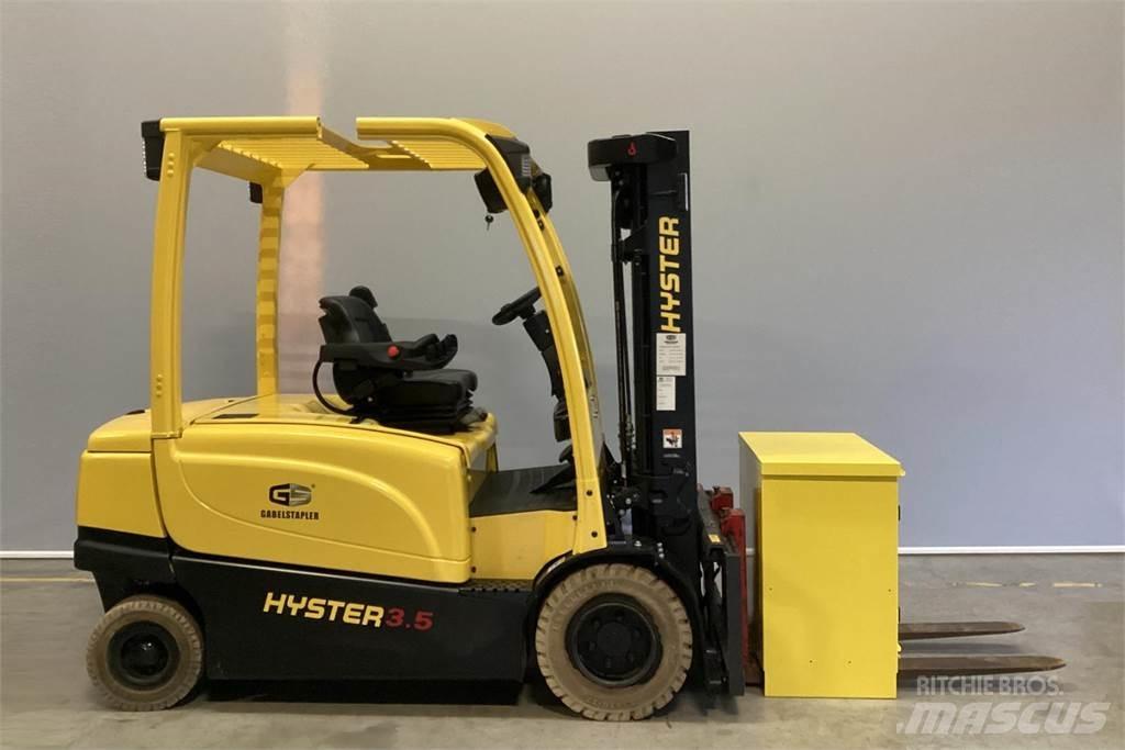 Hyster J3.50XN Elektromos targoncák