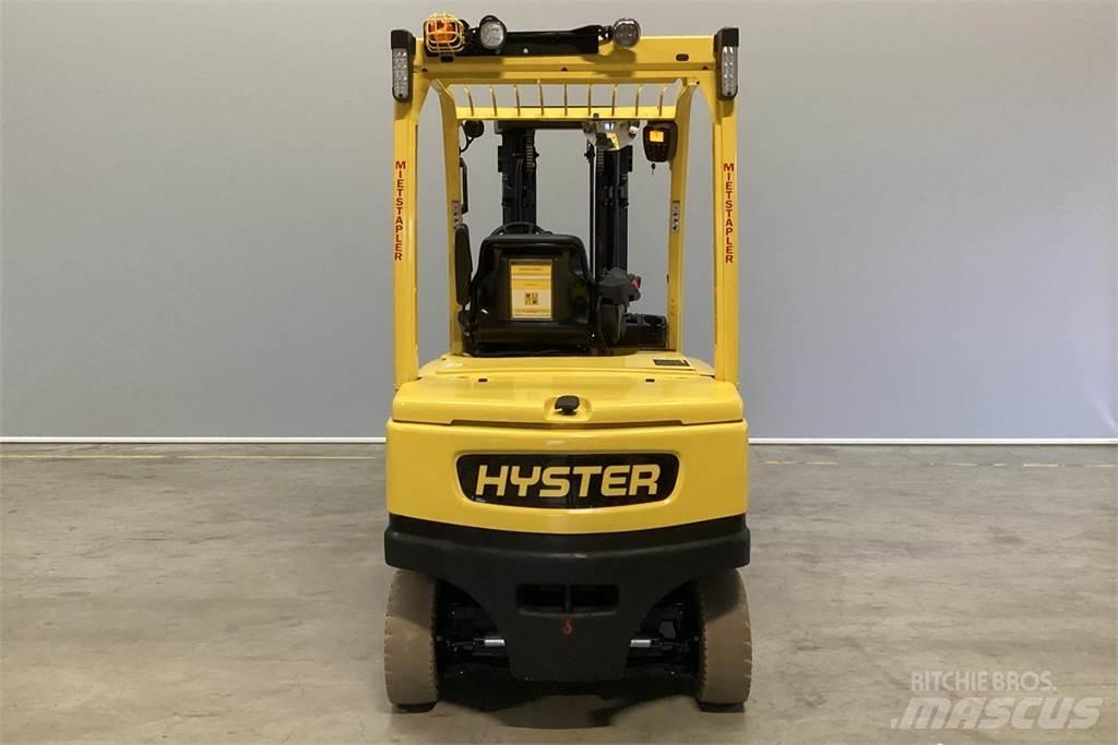 Hyster J3.50XN Elektromos targoncák