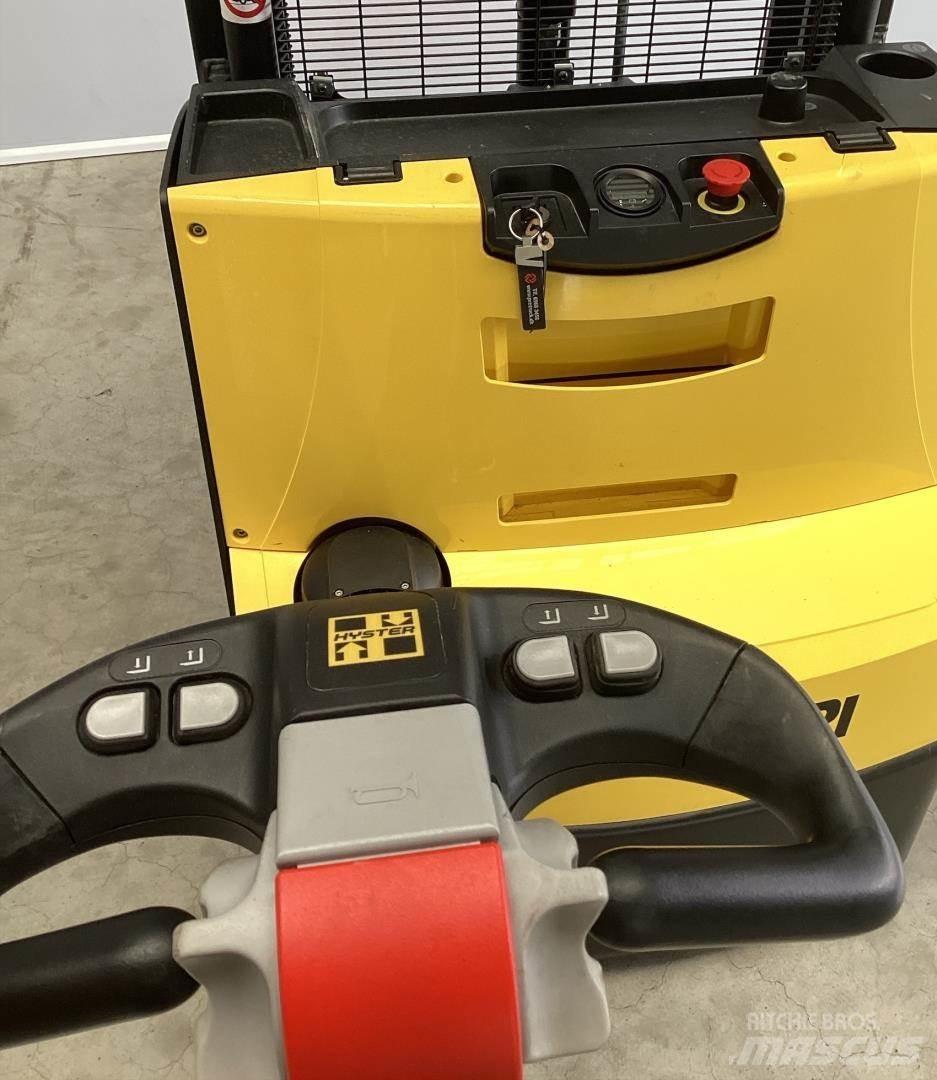 Hyster S1.4 Gyalogkíséretű targonca