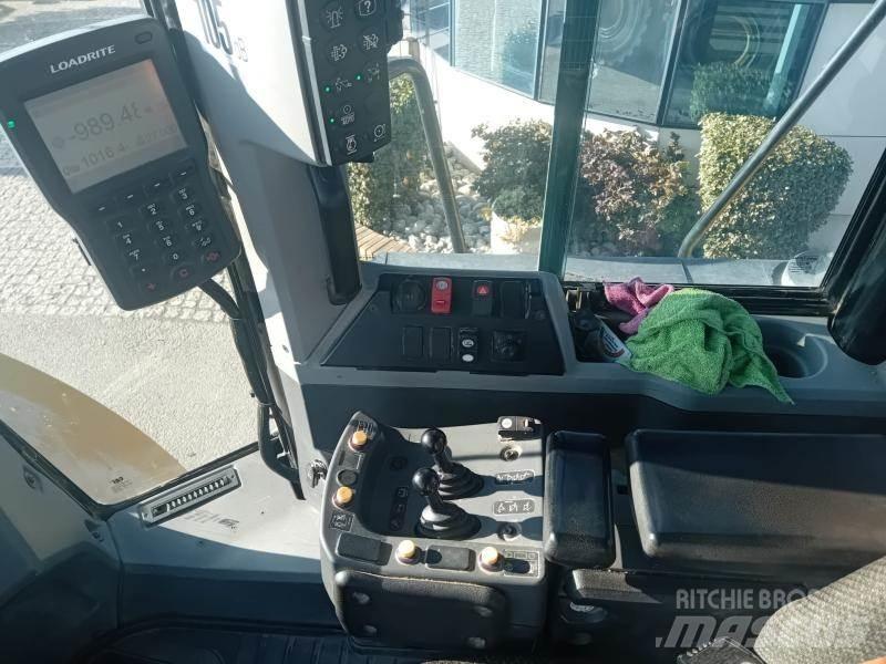 CAT 972K Gumikerekes homlokrakodók