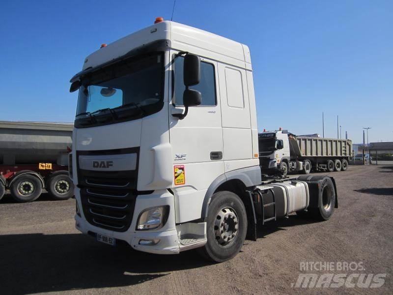 DAF XF105 460 Nyergesvontatók