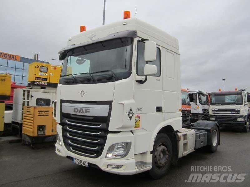 DAF XF105 460 Nyergesvontatók