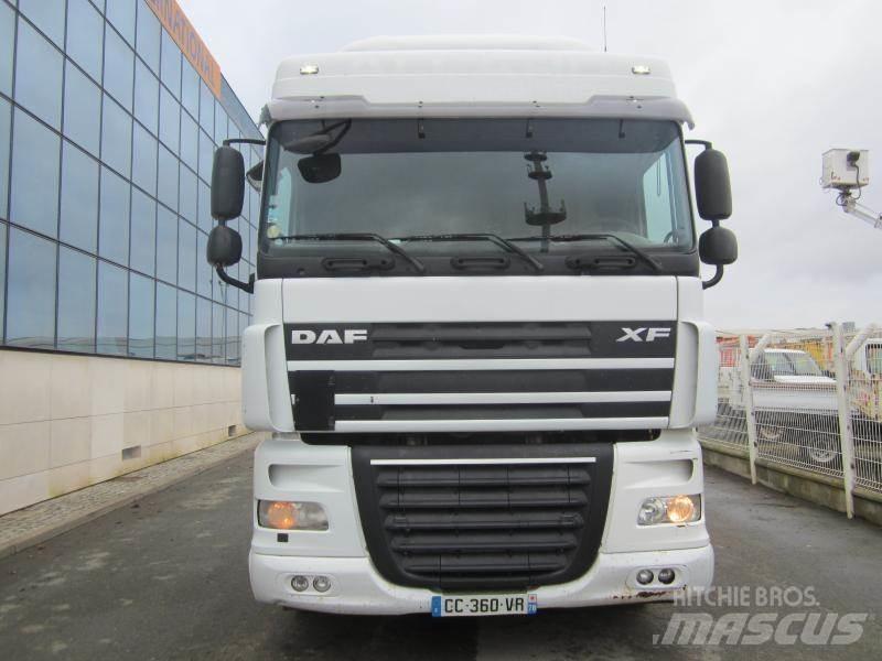 DAF XF105 460 Nyergesvontatók