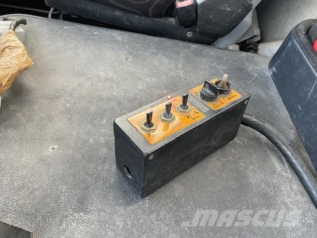 Iveco 330.36 Multifunkciós teherautók