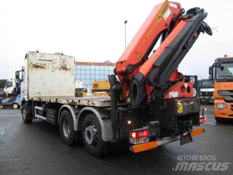 Volvo FH 460 Platós / Ponyvás teherautók