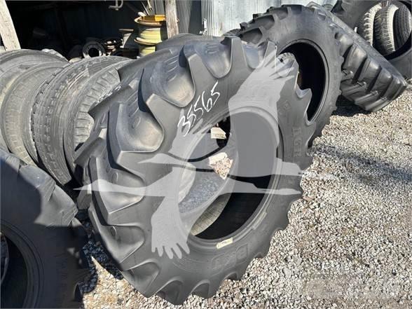 BKT 14.9R24 Gumiabroncsok, kerekek és felnik