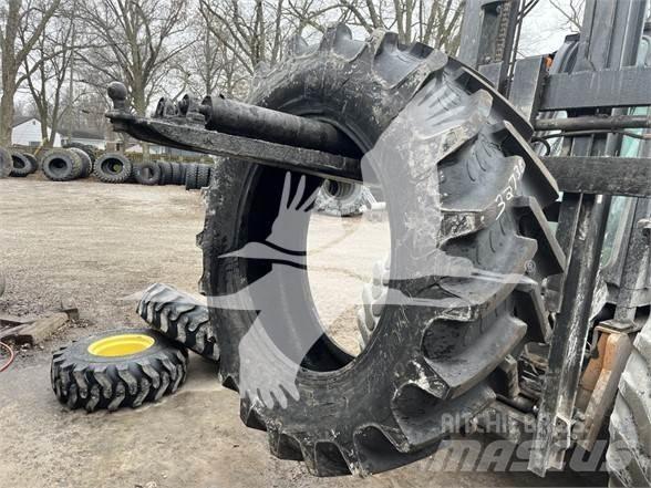 BKT 480/70R34 Építőipar - Egyebek