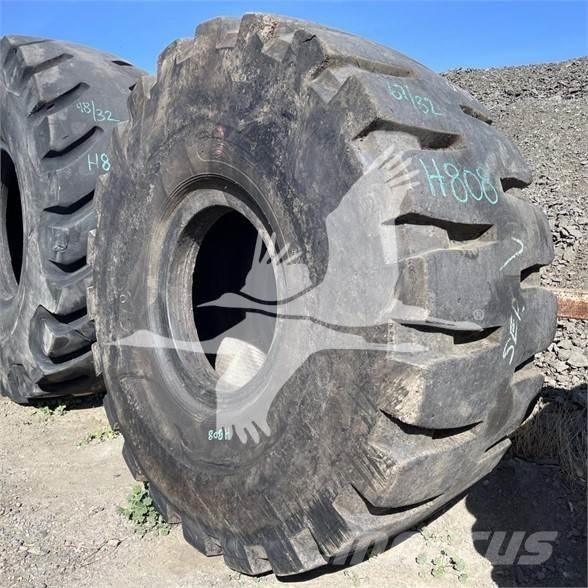  TIRON 29.5X25 Gumiabroncsok, kerekek és felnik