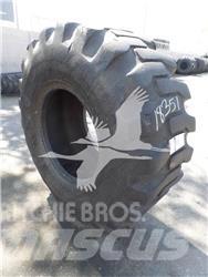 Titan 20.5x25 Gumiabroncsok, kerekek és felnik