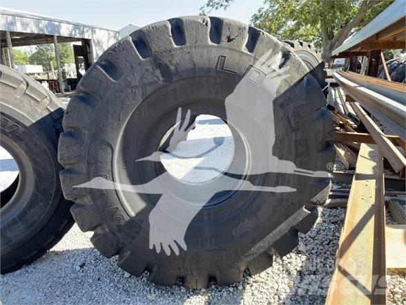 Titan 29.5x25 Gumiabroncsok, kerekek és felnik