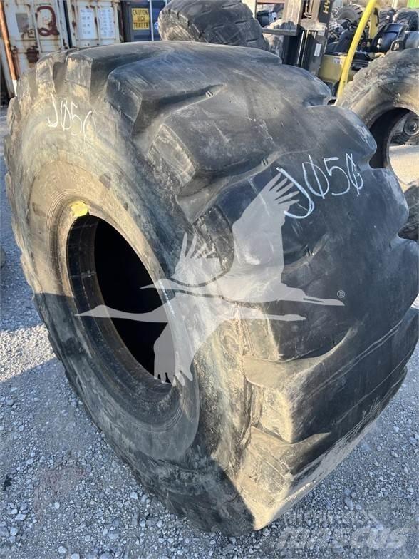 Toyo 23.5x25 Gumiabroncsok, kerekek és felnik