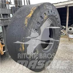 Toyo 26.5X25 Gumiabroncsok, kerekek és felnik