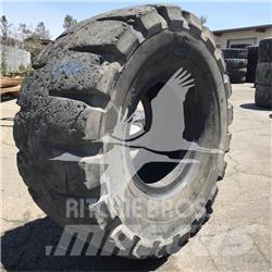 Toyo 35/65x33 Gumiabroncsok, kerekek és felnik