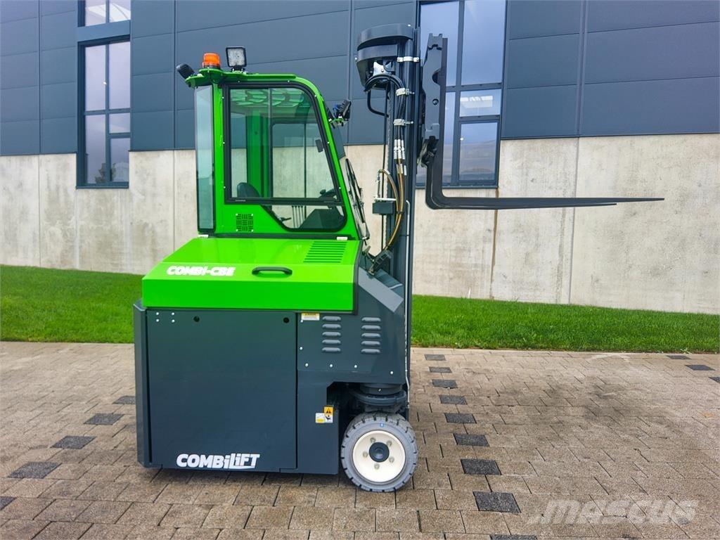 Combilift CBE 3000 Tolóoszlopos négyutas targonca