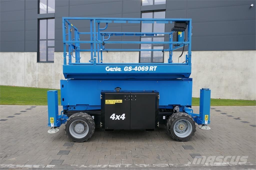 Genie GS 4069RT Ollós emelők