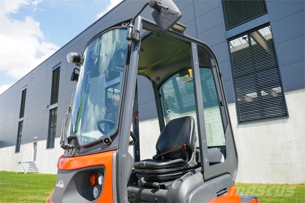 Linde P 60 Vontatótargonca