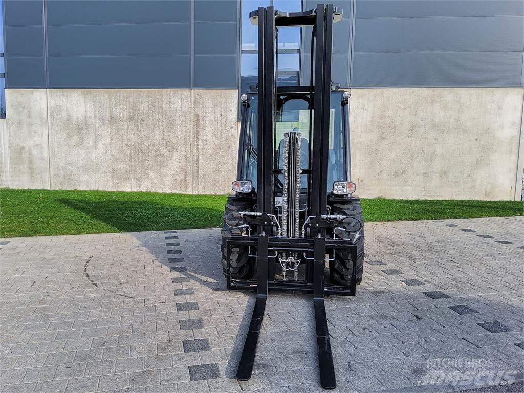 Manitou MC 30-4 Tereptargonca