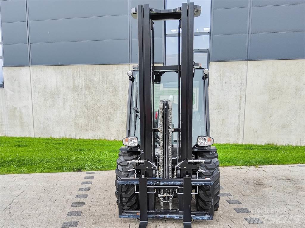 Manitou MC 30-4 Tereptargonca