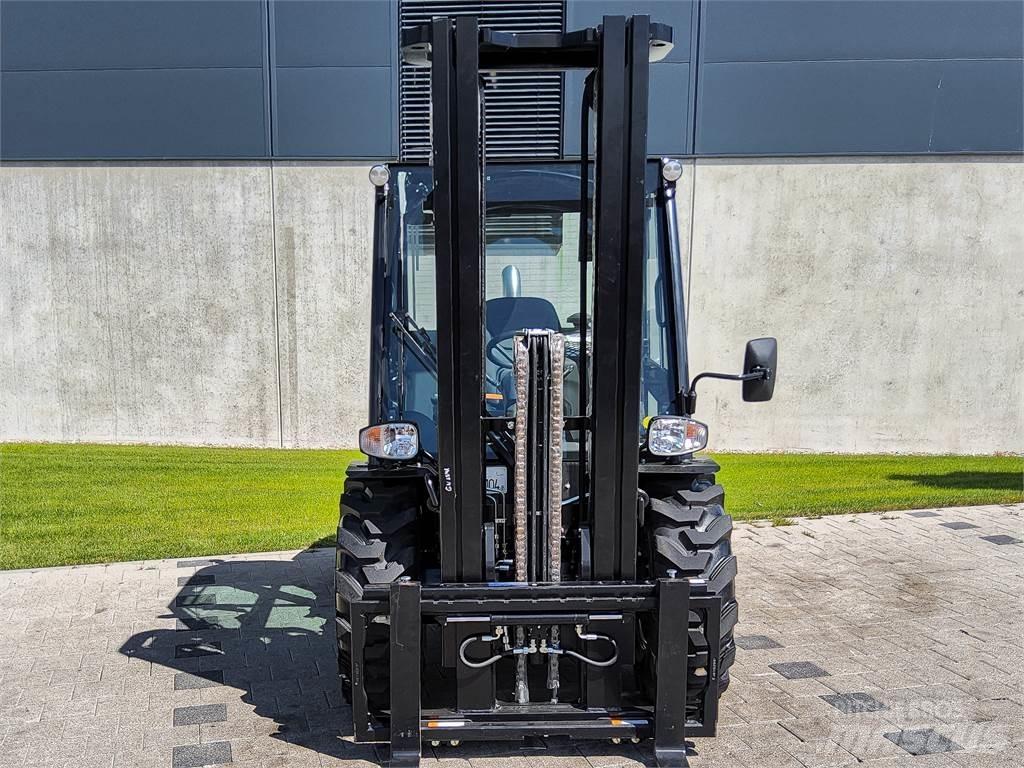 Manitou MC 30-4 Tereptargonca