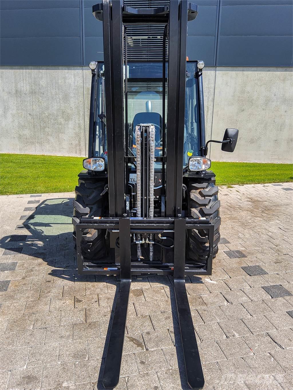 Manitou MC 30-4 Tereptargonca