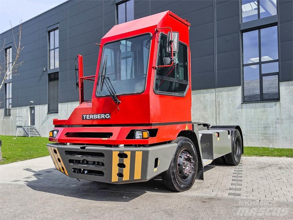 Terberg YT 220 Terminál targoncák