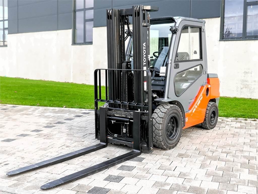 Toyota 52-8FDJF35 Dízel targoncák
