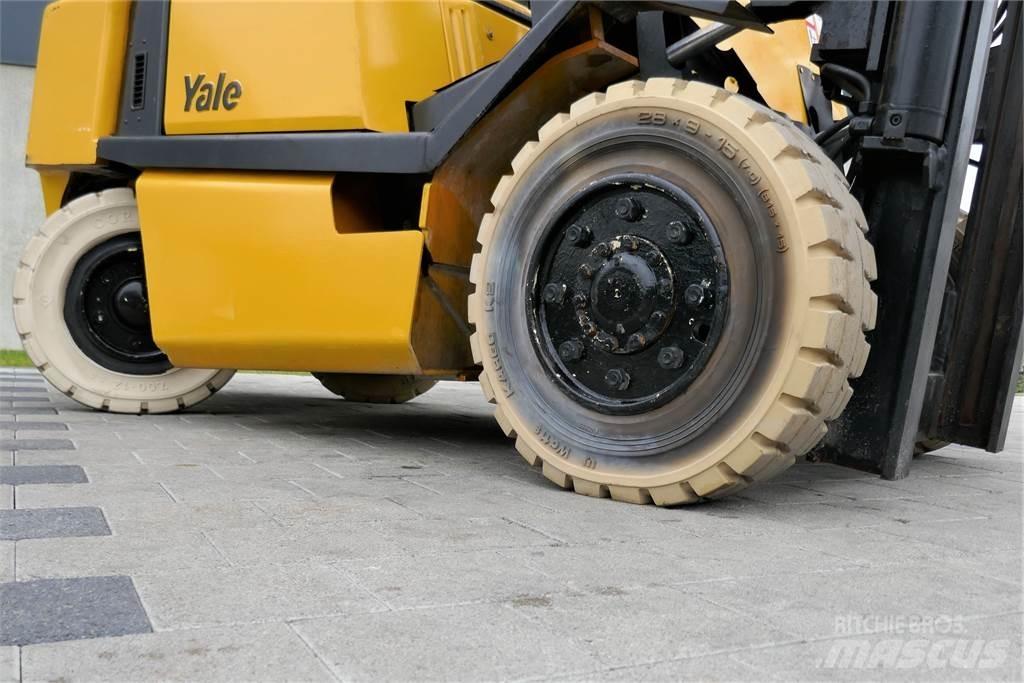 Yale TFG 40 Gázüzemű targoncák