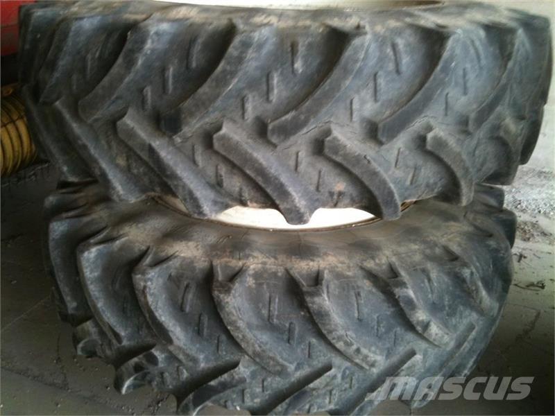  Dual 18.4X38 Gumiabroncsok, kerekek és felnik