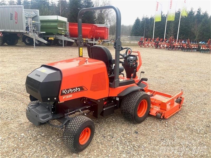 Kubota F-391 Szerszámos kocsi