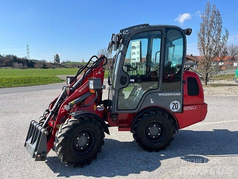 Weidemann 1250 Kompaktrakodók
