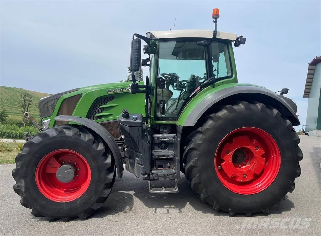 Fendt 828 Vario Profi Plus Vontatótargonca